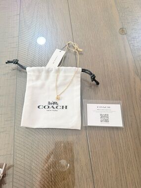COACH Gold heart Mini Pendant Necklace gift Signature Charm. Authenticator card
